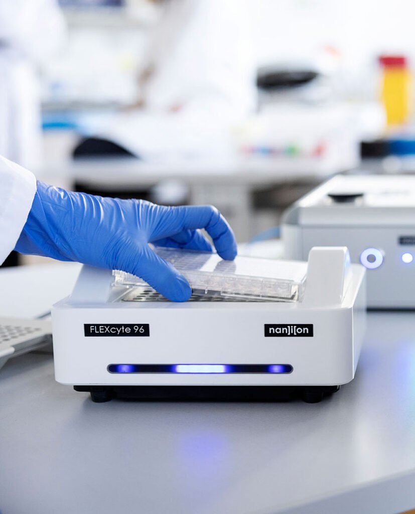 Nanion FLEXcyte 96 system powered by Sciospec, designed for high-throughput mechanical contractility profiling.